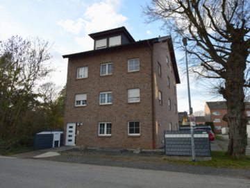 4-Zimmer-Wohnung mit Balkon im Herzen von Eschweiler-Dürwiß, 52249 Eschweiler, Etagenwohnung